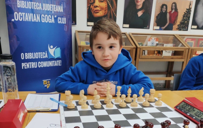 Tinerii Lei Vlad Petrușel și Răzvan Laszlo au obținut rezultate impresionante în cadrul competițiilor de șah desfășurate la Cluj-Napoca