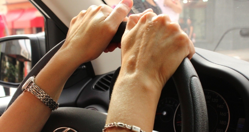 Cercetări într-un caz de amenințare și lipsire de libertate în care e implicată o angajată a IPJ Maramureș