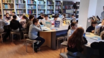 Ziua Mondială fără Telefon Mobil, marcată de elevii băimăreni la Biblioteca Județeană