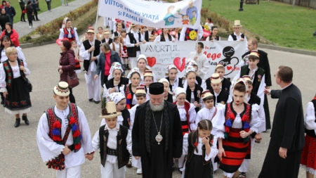 „Luna pentru Viață”, marcată în Episcopia Maramureșului și Sătmarului prin peste 90 de activități dedicate familiei și copiilor