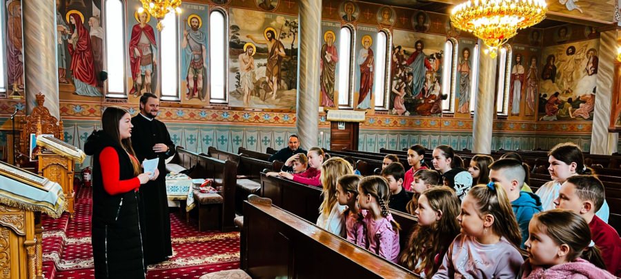 Se organizează atelier de încondeiat ouă la Săcălășeni