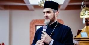 La Schitul „Schimbarea la Față” Baia Mare: Arhim. Dr. Ioachim Tomoiagă va susține conferința „Metanoia postului și praxia filantropică în viața eclezială”