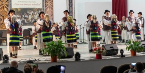 În Dragomirești: Cursuri de inițiere în arta dansului și a cântecului popular tradițional