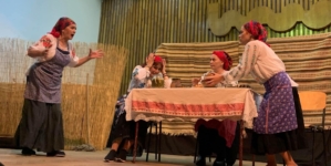 Spectacolul „Soacra cu trei nurori” la Teatrul Ararat Baia Mare