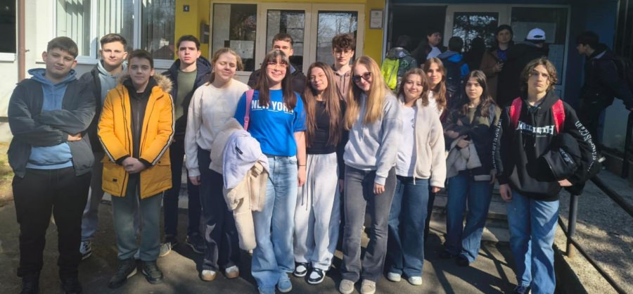 Elevi de la Colegiul „Dragoș Vodă” Sighetu Marmației, calificați la Concursul de chimie „Lazăr Edeleanu”