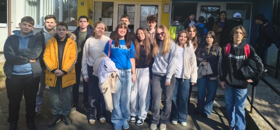 Elevi de la Colegiul „Dragoș Vodă” Sighetu Marmației, calificați la Concursul de chimie „Lazăr Edeleanu”