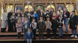 Mărțișoare cu specific maramureșean, create de copii la Parohia „Înălțarea Domnului” din Baia Mare