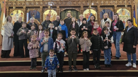 Mărțișoare cu specific maramureșean, create de copii la Parohia „Înălțarea Domnului” din Baia Mare