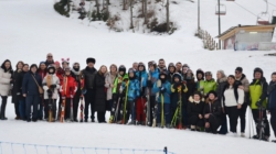 Educație prin mișcare: Cursurile de schi, o experiență de neuitat pentru copiii din Fărcașa