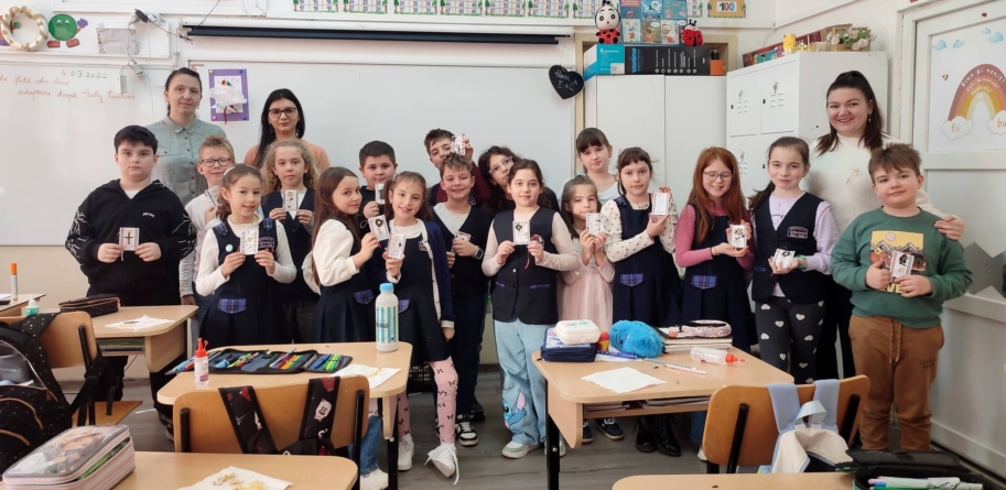 Caravana Atelierelor a ajuns la Școala Gimnazială „Nichita Stănescu” Baia Mare