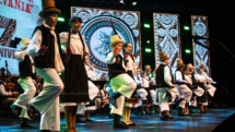 Ansamblul Folcloric Național „Transilvania” organizează un masterclass de dans tradițional pentru copii