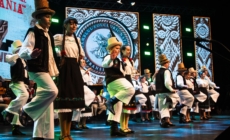 Ansamblul Folcloric Național „Transilvania” organizează un masterclass de dans tradițional pentru copii
