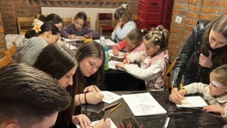 „Învierea Domnului pe înțelesul copiilor”: Program catehetic la Catedrala Episcopală din Baia Mare