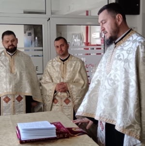 Mângâiere pentru bolnavi: Taina Sfântului Maslu la Spitalul Orășenesc Vișeu de Sus