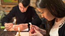 La Catedrala Episcopală Baia Mare a avut loc prima întâlnire a atelierului de încondeiat ouă
