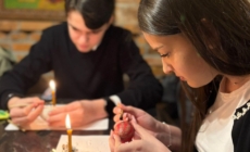 La Catedrala Episcopală Baia Mare a avut loc prima întâlnire a atelierului de încondeiat ouă