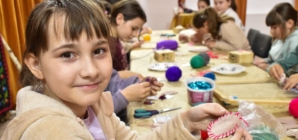 Copiii din Târgu Lăpuș redescoperă tradițiile în cadrul proiectului „Șezătoare în Postul Mare”