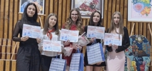 „Chants, sons sur scène”: Elevele Colegiului „Vasile Lucaciu” Baia Mare au cucerit premiul I la toate categoriile de vârstă