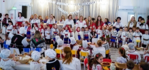 La Târgu Lăpuș: 200 de copii s-au întrecut în a pregăti cel mai frumos și mai gustos cozonac