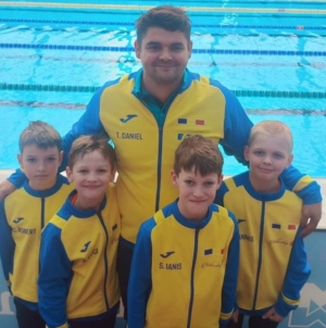 Flykick Team Baia Mare, rezultate remarcabile la Oradea: 17 sportivi calificați la Campionatele Naționale care vor avea loc în iunie