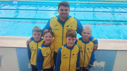 Flykick Team Baia Mare, rezultate remarcabile la Oradea: 17 sportivi calificați la Campionatele Naționale care vor avea loc în iunie