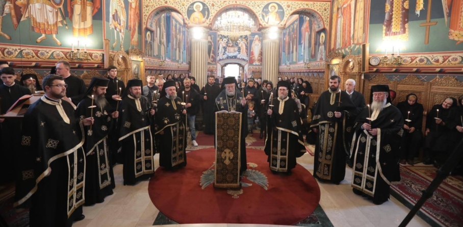 Slujire arhierească la Mănăstirea Rohia
