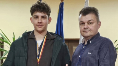 Lucacistul Tudor Costin s-a calificat în lotul național după un rezultat foarte bun la Olimpiada Națională de Informatică de la Pitești