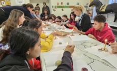 Tradiție și creativitate la „Atelierul de încondeiat ouă” de la Muzeul de Istorie și Arheologie Maramureș