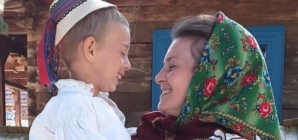 Copiii din Călinești vor susține momente artistice și ateliere „Din drag pentru mama”