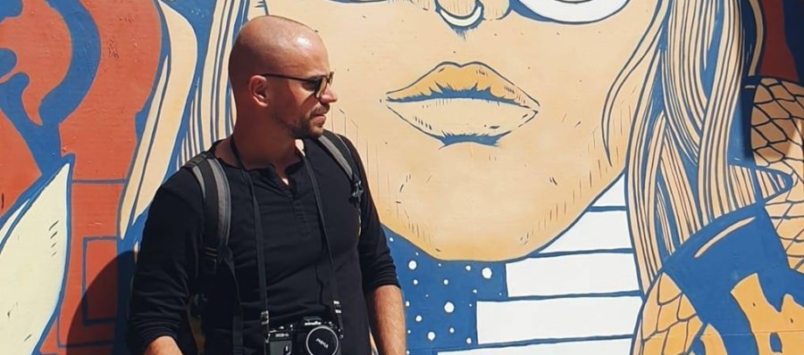 Design Talk: Robert Miculaș revine la Colegiul de Arte Baia Mare pentru a împărtăși experiența sa profesională și artistică