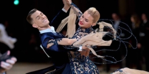 România triumfă la Blackpool: aur pentru tinerii dansatori și victorie istorică a seniorilor la Grand Slam