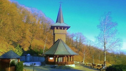 Rugăciunea Calea Crucii pentru familii, la Mănăstirea „Sfânta Maria” din Baia Mare