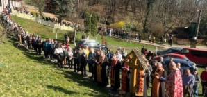 Calea Crucii a fost celebrată la Mănăstirea „Sfânta Maria” din Baia Mare