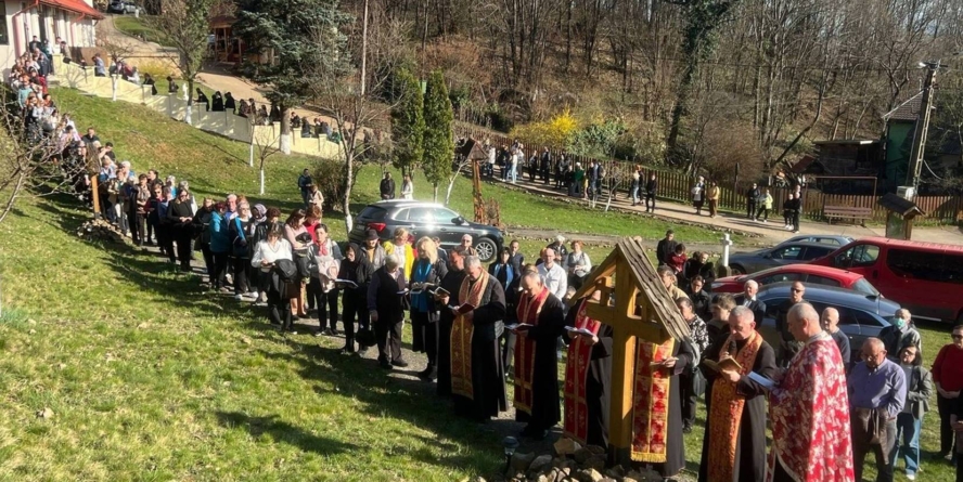 Calea Crucii a fost celebrată la Mănăstirea „Sfânta Maria” din Baia Mare