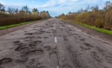 Cum pot șoferii să obțină despăgubiri pentru mașinile avariate de gropile din șosele