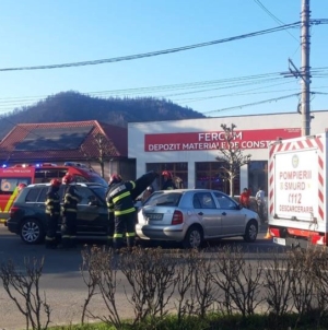 Accident rutier pe strada Vasile Lucaciu din Baia Mare: două mașini implicate
