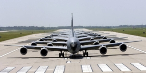 Primele avioane militare americane au ajuns în România, în Duminica Sfintei Cruci