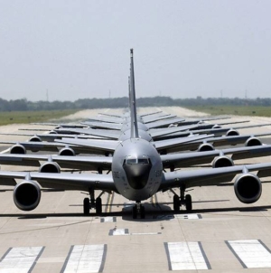 Primele avioane militare americane au ajuns în România, în Duminica Sfintei Cruci