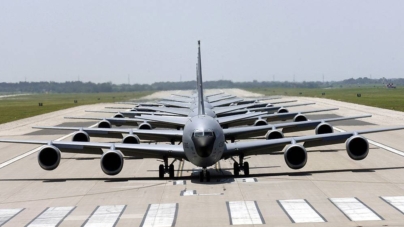 Primele avioane militare americane au ajuns în România, în Duminica Sfintei Cruci