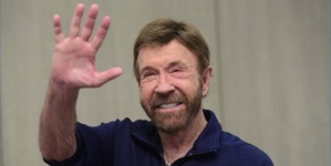 A murit legendarul Chuck Norris