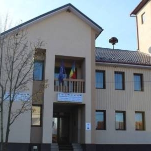 Primăria din Mireșu Mare a inițiat procesul de modernizare a Căminului Cultural