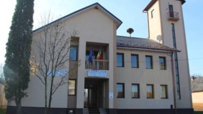 Primăria din Mireșu Mare a inițiat procesul de modernizare a Căminului Cultural