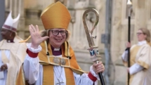 Sarah Mullally, femeia care conduce Biserica Angliei