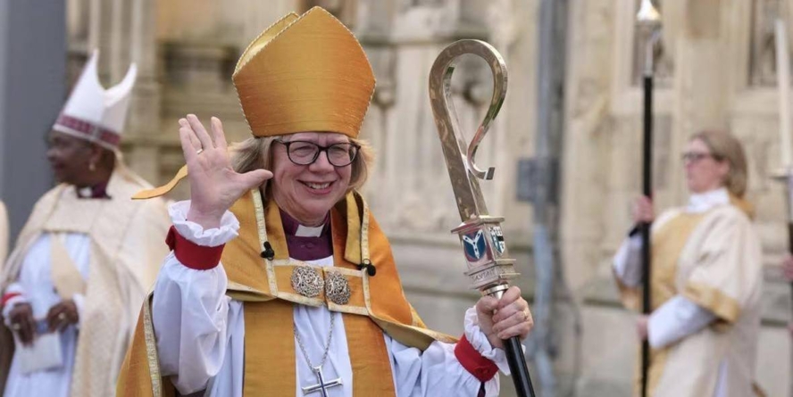 Sarah Mullally, femeia care conduce Biserica Angliei