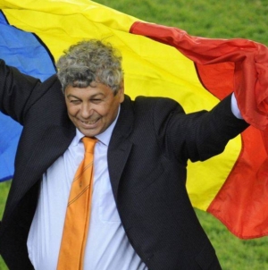 Mircea Lucescu, transportat de urgență la spital după ce i s-a făcut rău în timpul unei ședințe tehnice