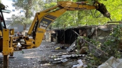 Baia Mare demolează 6.253 de garaje și construcții improvizate pentru a crea locuri de parcare