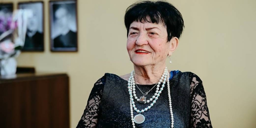 Amalia-Susana Tușa, studentă la 90 de ani