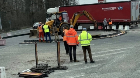 Se construiește sens giratoriu la Hideaga