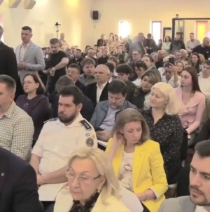 Dezbatere importantă în Baia Mare: băimărenii decid astăzi ce se întâmplă cu „păcănelele”