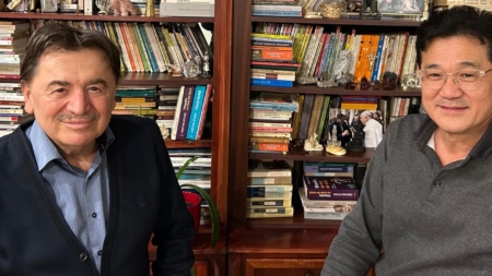Prof. univ. dr. emerit Petru Dunca, interviu cu profesorul coreean Jeong O Park